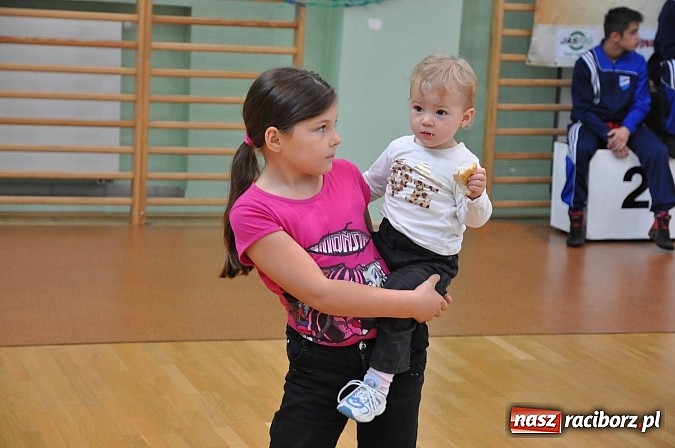 Zdjęcie w galerii na portalu naszraciborz.pl: Młodzi zapaśnicy rywalizowali w Arenie Rafako wiadomości z regionu