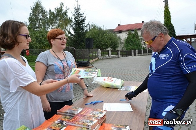 Zdjęcie w galerii na portalu naszraciborz.pl: Ponad dwustu cyklistów na otwarciu nowej ścieżki rowerowej - Hackiej Cesty wiadomości z regionu