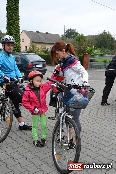 Zdjęcie w galerii na portalu naszraciborz.pl: Ponad dwustu cyklistów na otwarciu nowej ścieżki rowerowej - Hackiej Cesty wiadomości z regionu