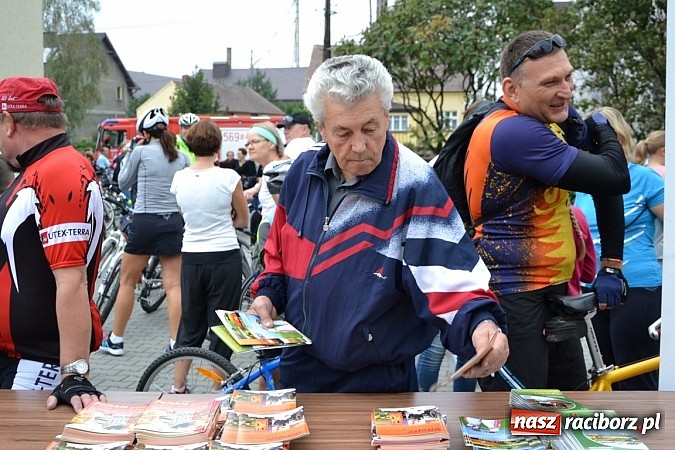 Zdjęcie w galerii na portalu naszraciborz.pl: Ponad dwustu cyklistów na otwarciu nowej ścieżki rowerowej - Hackiej Cesty wiadomości z regionu