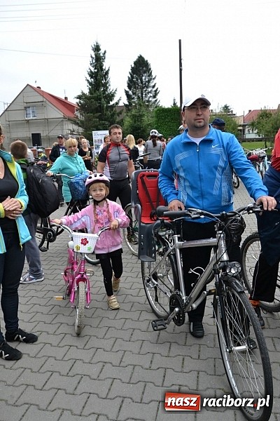 Zdjęcie w galerii na portalu naszraciborz.pl: Ponad dwustu cyklistów na otwarciu nowej ścieżki rowerowej - Hackiej Cesty wiadomości z regionu