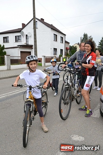 Zdjęcie w galerii na portalu naszraciborz.pl: Ponad dwustu cyklistów na otwarciu nowej ścieżki rowerowej - Hackiej Cesty wiadomości z regionu