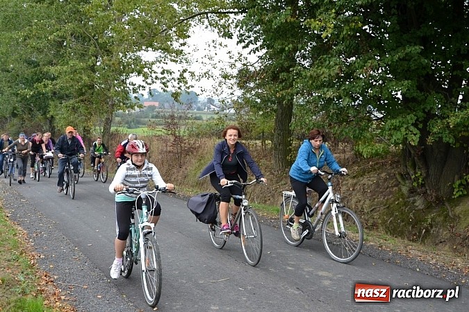 Zdjęcie w galerii na portalu naszraciborz.pl: Ponad dwustu cyklistów na otwarciu nowej ścieżki rowerowej - Hackiej Cesty wiadomości z regionu