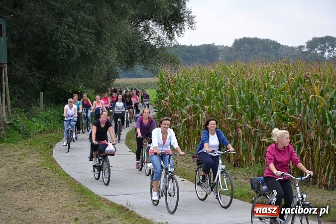 Zdjęcie w galerii na portalu naszraciborz.pl: Ponad dwustu cyklistów na otwarciu nowej ścieżki rowerowej - Hackiej Cesty wiadomości z regionu