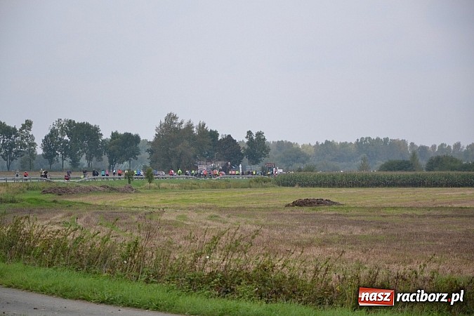 Zdjęcie w galerii na portalu naszraciborz.pl: Ponad dwustu cyklistów na otwarciu nowej ścieżki rowerowej - Hackiej Cesty wiadomości z regionu