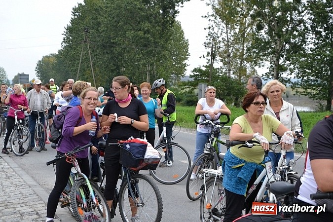 Zdjęcie w galerii na portalu naszraciborz.pl: Ponad dwustu cyklistów na otwarciu nowej ścieżki rowerowej - Hackiej Cesty wiadomości z regionu