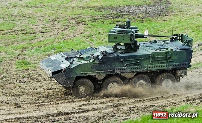 Zdjęcie w galerii na portalu naszraciborz.pl: Tysiące widzów na Dniach NATO w Ostrawie wiadomości z regionu