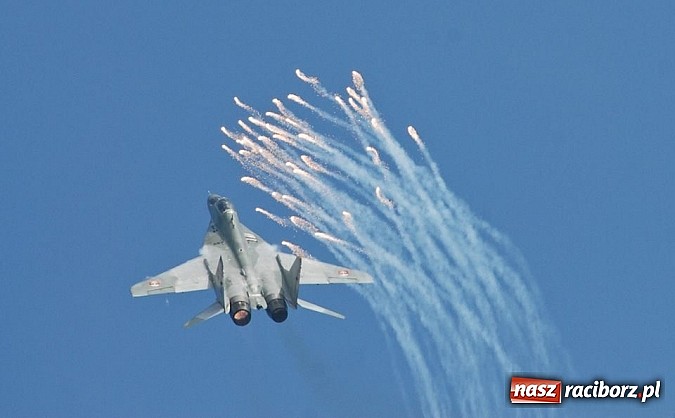 Zdjęcie w galerii na portalu naszraciborz.pl: Tysiące widzów na Dniach NATO w Ostrawie wiadomości z regionu