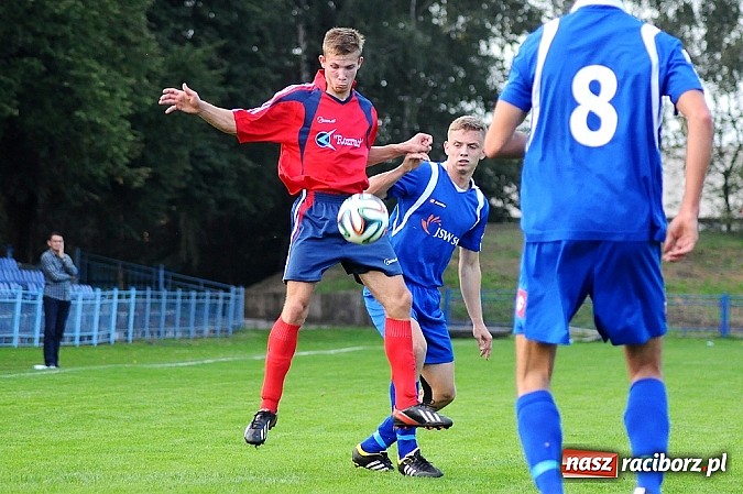 Zdjęcie w galerii na portalu naszraciborz.pl: IV liga: Krupiński Suszec lepszy od Unii wiadomości z regionu