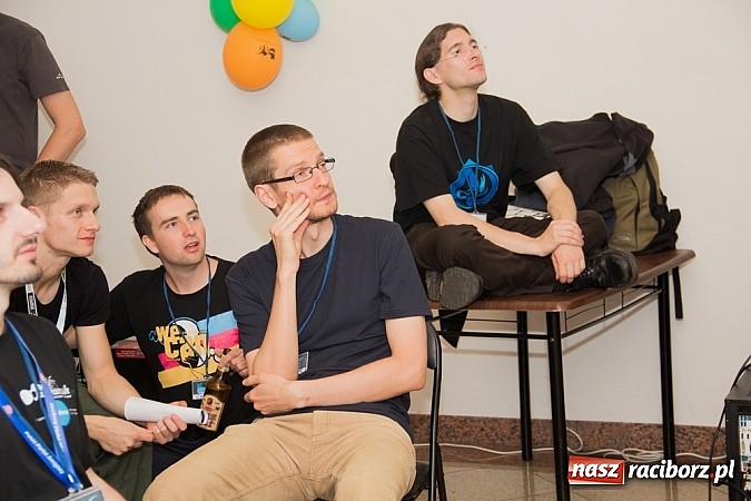 Zdjęcie w galerii na portalu naszraciborz.pl: Dzień celebracji Riverwash. Miłośnicy starych platform zjechali do Raciborza wiadomości z regionu