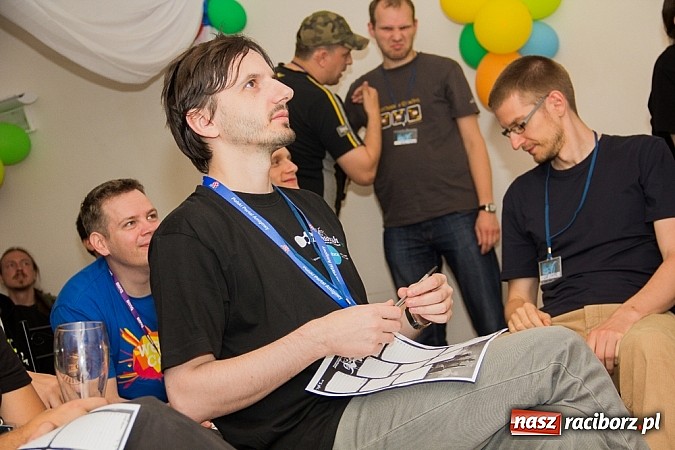 Zdjęcie w galerii na portalu naszraciborz.pl: Dzień celebracji Riverwash. Miłośnicy starych platform zjechali do Raciborza wiadomości z regionu