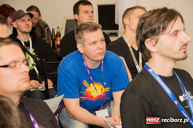 Zdjęcie w galerii na portalu naszraciborz.pl: Dzień celebracji Riverwash. Miłośnicy starych platform zjechali do Raciborza wiadomości z regionu