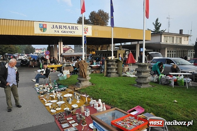 Zdjęcie w galerii na portalu naszraciborz.pl: Jesienny Jarmark na Granicy w Chałupkach wiadomości z regionu