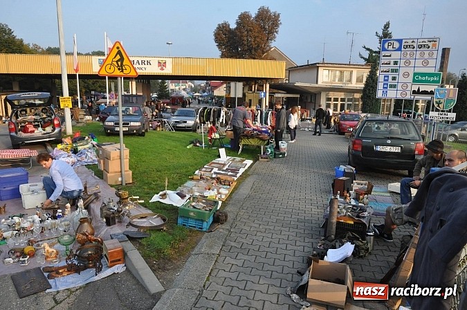 Zdjęcie w galerii na portalu naszraciborz.pl: Jesienny Jarmark na Granicy w Chałupkach wiadomości z regionu
