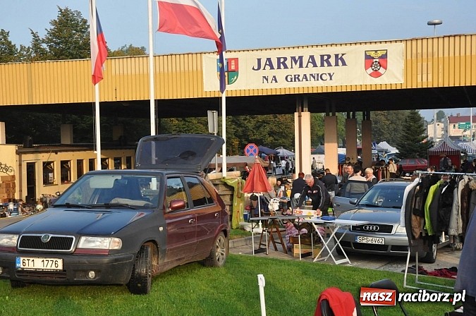 Zdjęcie w galerii na portalu naszraciborz.pl: Jesienny Jarmark na Granicy w Chałupkach wiadomości z regionu