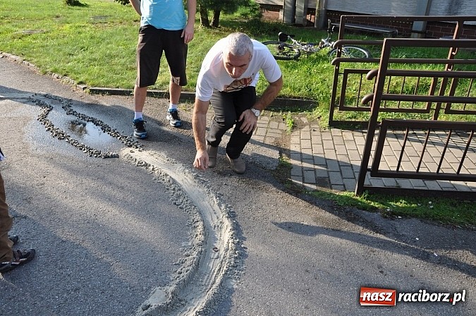Zdjęcie w galerii na portalu naszraciborz.pl: Znamy nowych mistrz&oacute;w świata w grze w... kapsle wiadomości z regionu