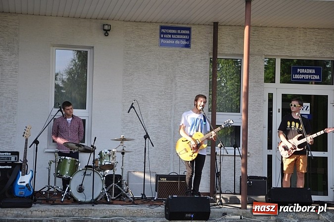 Zdjęcie w galerii na portalu naszraciborz.pl: Znamy nowych mistrz&oacute;w świata w grze w... kapsle wiadomości z regionu