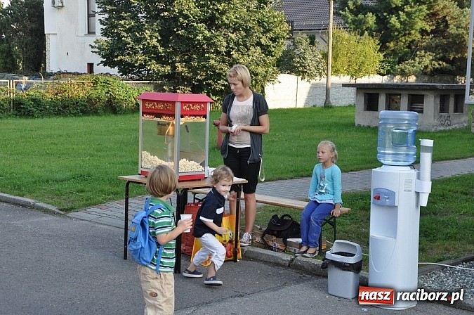 Zdjęcie w galerii na portalu naszraciborz.pl: Znamy nowych mistrz&oacute;w świata w grze w... kapsle wiadomości z regionu