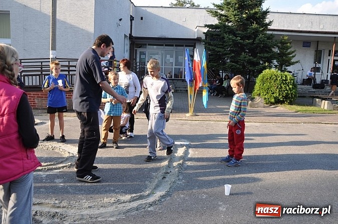Zdjęcie w galerii na portalu naszraciborz.pl: Znamy nowych mistrz&oacute;w świata w grze w... kapsle wiadomości z regionu