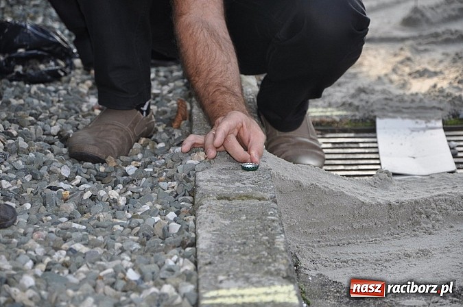 Zdjęcie w galerii na portalu naszraciborz.pl: Znamy nowych mistrz&oacute;w świata w grze w... kapsle wiadomości z regionu