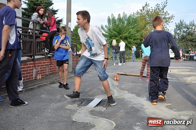 Zdjęcie w galerii na portalu naszraciborz.pl: Znamy nowych mistrz&oacute;w świata w grze w... kapsle wiadomości z regionu