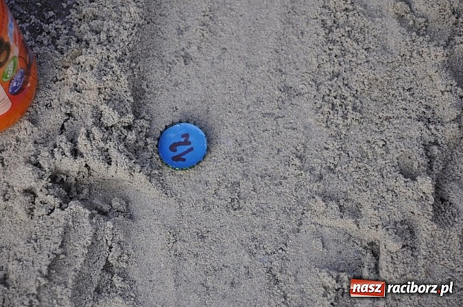 Zdjęcie w galerii na portalu naszraciborz.pl: Znamy nowych mistrz&oacute;w świata w grze w... kapsle wiadomości z regionu