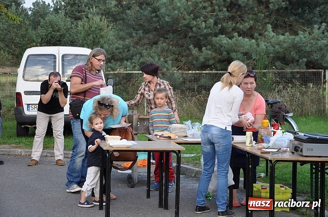 Zdjęcie w galerii na portalu naszraciborz.pl: Znamy nowych mistrz&oacute;w świata w grze w... kapsle wiadomości z regionu