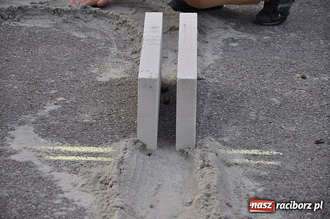 Zdjęcie w galerii na portalu naszraciborz.pl: Znamy nowych mistrz&oacute;w świata w grze w... kapsle wiadomości z regionu