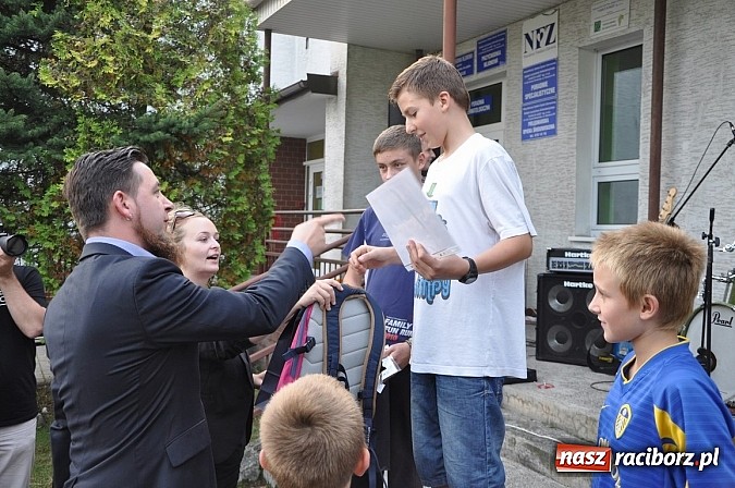 Zdjęcie w galerii na portalu naszraciborz.pl: Znamy nowych mistrz&oacute;w świata w grze w... kapsle wiadomości z regionu