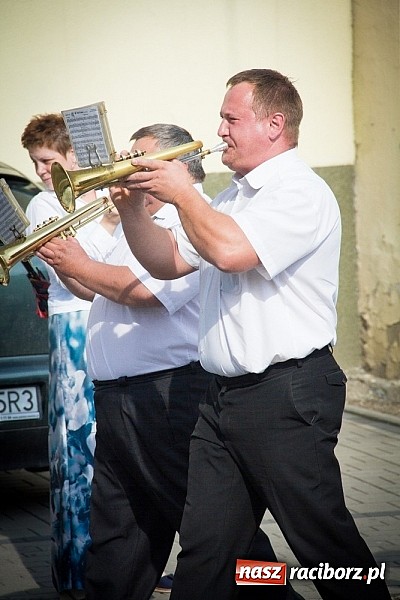 Zdjęcie w galerii na portalu naszraciborz.pl: Barwny korowód na dożynkach wiejskich w Pietrowicach Wielkich wiadomości z regionu