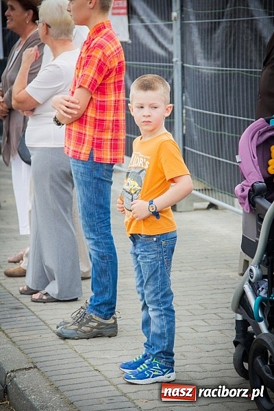 Zdjęcie w galerii na portalu naszraciborz.pl: Barwny korowód na dożynkach wiejskich w Pietrowicach Wielkich wiadomości z regionu