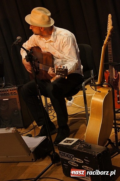 Zdjęcie w galerii na portalu naszraciborz.pl: Harmonica Hinds & Harsh Guitar Mark w RCK  wiadomości z regionu