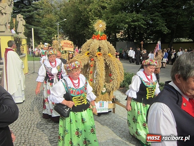 Zdjęcie w galerii na portalu naszraciborz.pl: Diecezjalne dożynkowanie w Rudach wiadomości z regionu