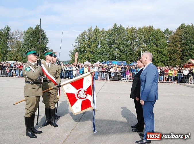 Zdjęcie w galerii na portalu naszraciborz.pl: Pogranicznicy z Raciborza na XIV Dniach NATO w Ostrawie wiadomości z regionu