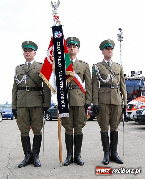 Zdjęcie w galerii na portalu naszraciborz.pl: Pogranicznicy z Raciborza na XIV Dniach NATO w Ostrawie wiadomości z regionu
