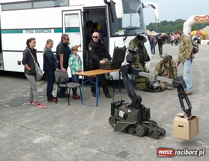 Zdjęcie w galerii na portalu naszraciborz.pl: Pogranicznicy z Raciborza na XIV Dniach NATO w Ostrawie wiadomości z regionu