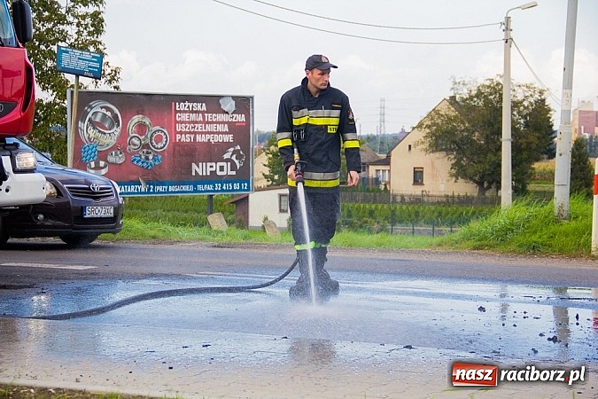 Zdjęcie w galerii na portalu naszraciborz.pl: Olej napędowy a teraz muł węglowy. Strażacy jak służby porządkowe wiadomości z regionu