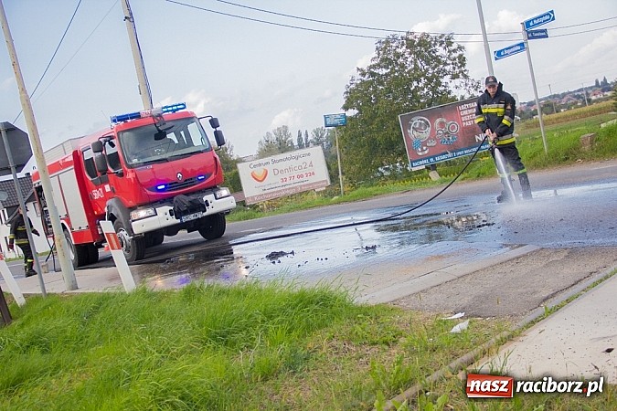 Zdjęcie w galerii na portalu naszraciborz.pl: Olej napędowy a teraz muł węglowy. Strażacy jak służby porządkowe wiadomości z regionu