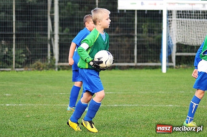 Zdjęcie w galerii na portalu naszraciborz.pl: Grad goli w Markowicach. Zwycięstwo orlików z Pietrowic wiadomości z regionu