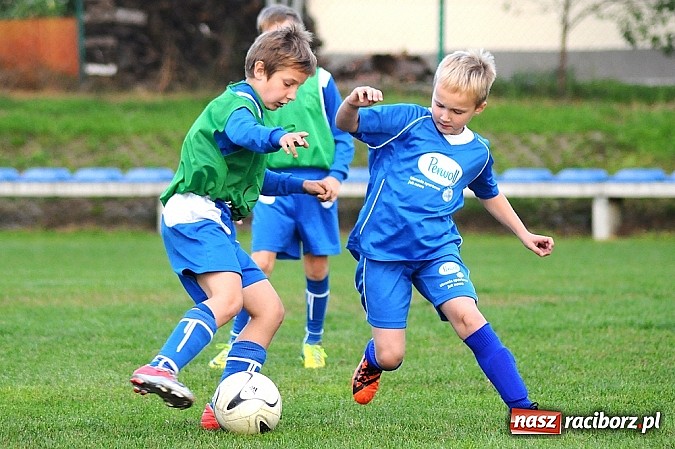 Zdjęcie w galerii na portalu naszraciborz.pl: Grad goli w Markowicach. Zwycięstwo orlików z Pietrowic wiadomości z regionu