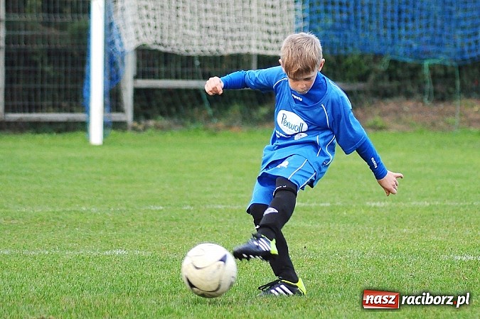 Zdjęcie w galerii na portalu naszraciborz.pl: Grad goli w Markowicach. Zwycięstwo orlików z Pietrowic wiadomości z regionu