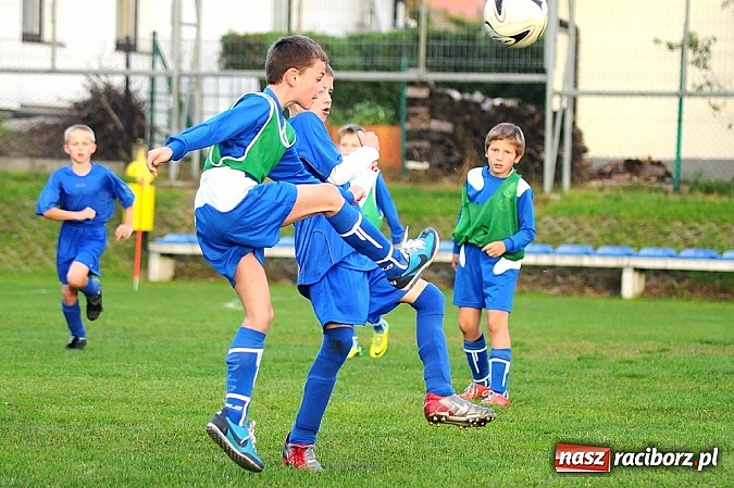 Zdjęcie w galerii na portalu naszraciborz.pl: Grad goli w Markowicach. Zwycięstwo orlików z Pietrowic wiadomości z regionu