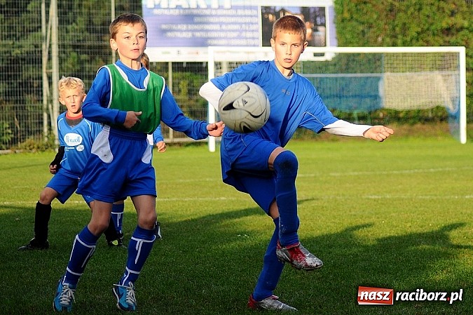 Zdjęcie w galerii na portalu naszraciborz.pl: Grad goli w Markowicach. Zwycięstwo orlików z Pietrowic wiadomości z regionu
