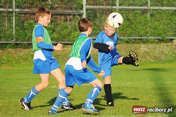 Zdjęcie w galerii na portalu naszraciborz.pl: Grad goli w Markowicach. Zwycięstwo orlików z Pietrowic wiadomości z regionu