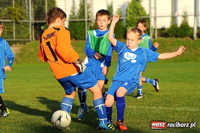 Zdjęcie w galerii na portalu naszraciborz.pl: Grad goli w Markowicach. Zwycięstwo orlików z Pietrowic wiadomości z regionu
