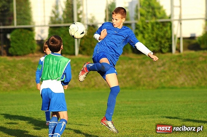 Zdjęcie w galerii na portalu naszraciborz.pl: Grad goli w Markowicach. Zwycięstwo orlików z Pietrowic wiadomości z regionu
