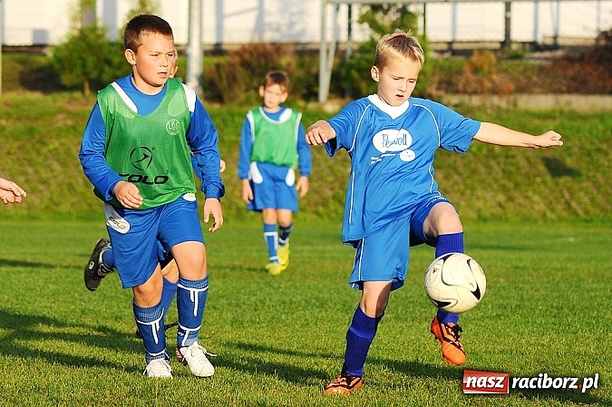Zdjęcie w galerii na portalu naszraciborz.pl: Grad goli w Markowicach. Zwycięstwo orlików z Pietrowic wiadomości z regionu