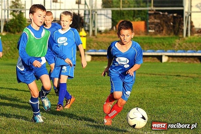 Zdjęcie w galerii na portalu naszraciborz.pl: Grad goli w Markowicach. Zwycięstwo orlików z Pietrowic wiadomości z regionu