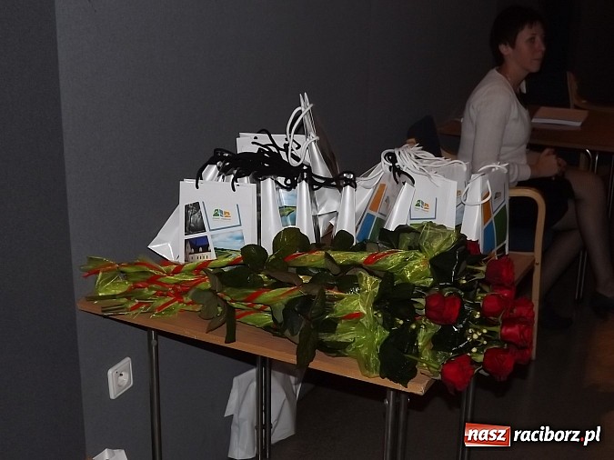 Zdjęcie w galerii na portalu naszraciborz.pl: Nauczyciele dyplomowani w DK Strzecha wiadomości z regionu