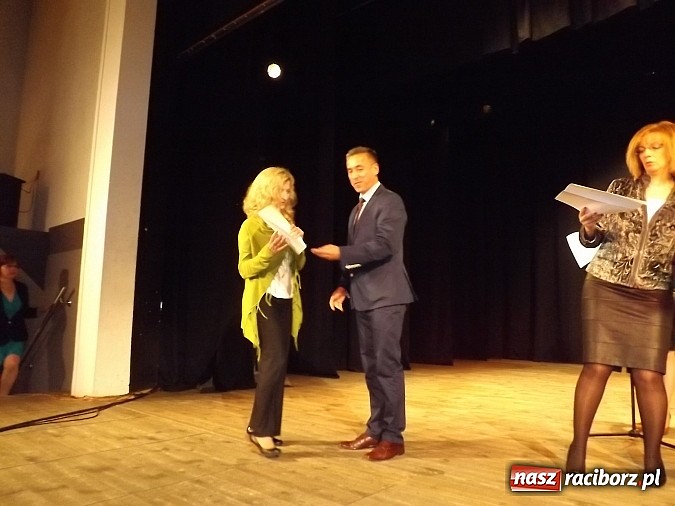 Zdjęcie w galerii na portalu naszraciborz.pl: Nauczyciele dyplomowani w DK Strzecha wiadomości z regionu
